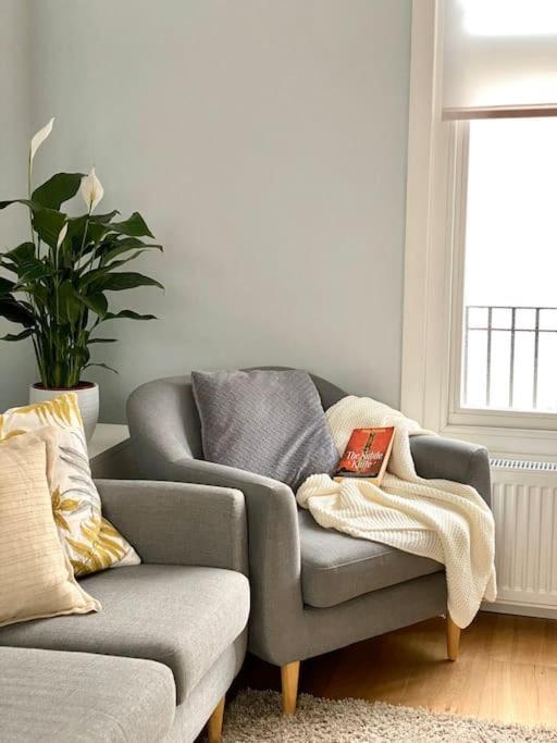 2Bdr Modern Apartment In Hammersmith West 런던 외부 사진