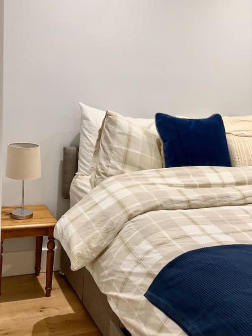 2Bdr Modern Apartment In Hammersmith West 런던 외부 사진
